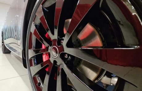 Closeup Range Rover Wheel and Detailing